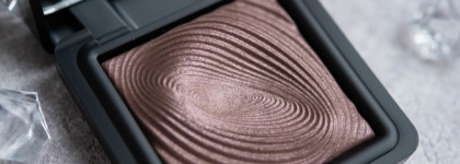 Тени сухого и влажного нанесения Kiko Water Eyeshadow 202 Golden Mauve