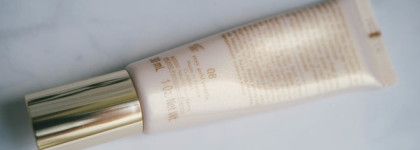 Сиялки для лица от Clarins: SOS Primer 08 и рассыпчатый пигмент для глаз и щек Twist to Glow 02