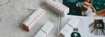 Звезды сошлись: Smashbox Be Legendary Prime & Plush Lipstick оттенки First Time и Spoiler Alert
