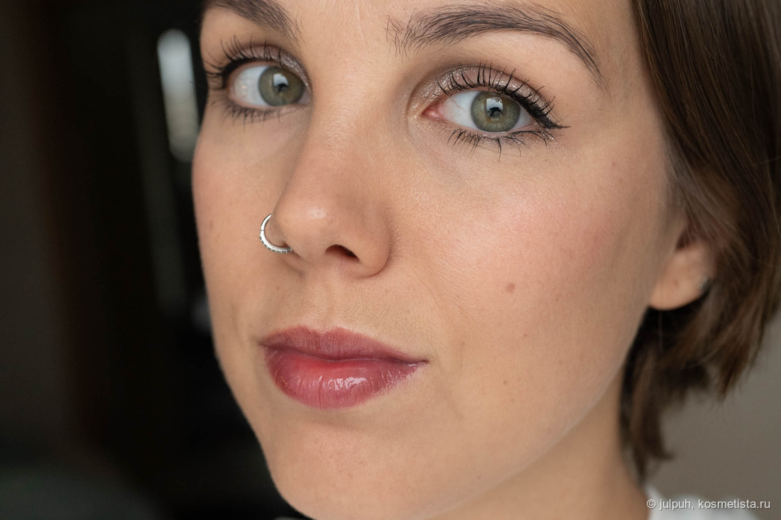 С тушью Divage AI Lash 01 в общем образе