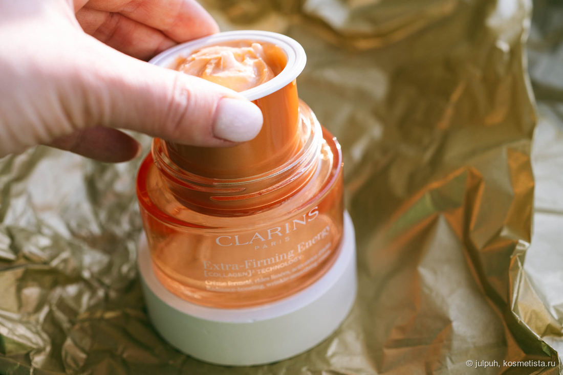 Вставляю рефил Clarins Extra-Firming Energy