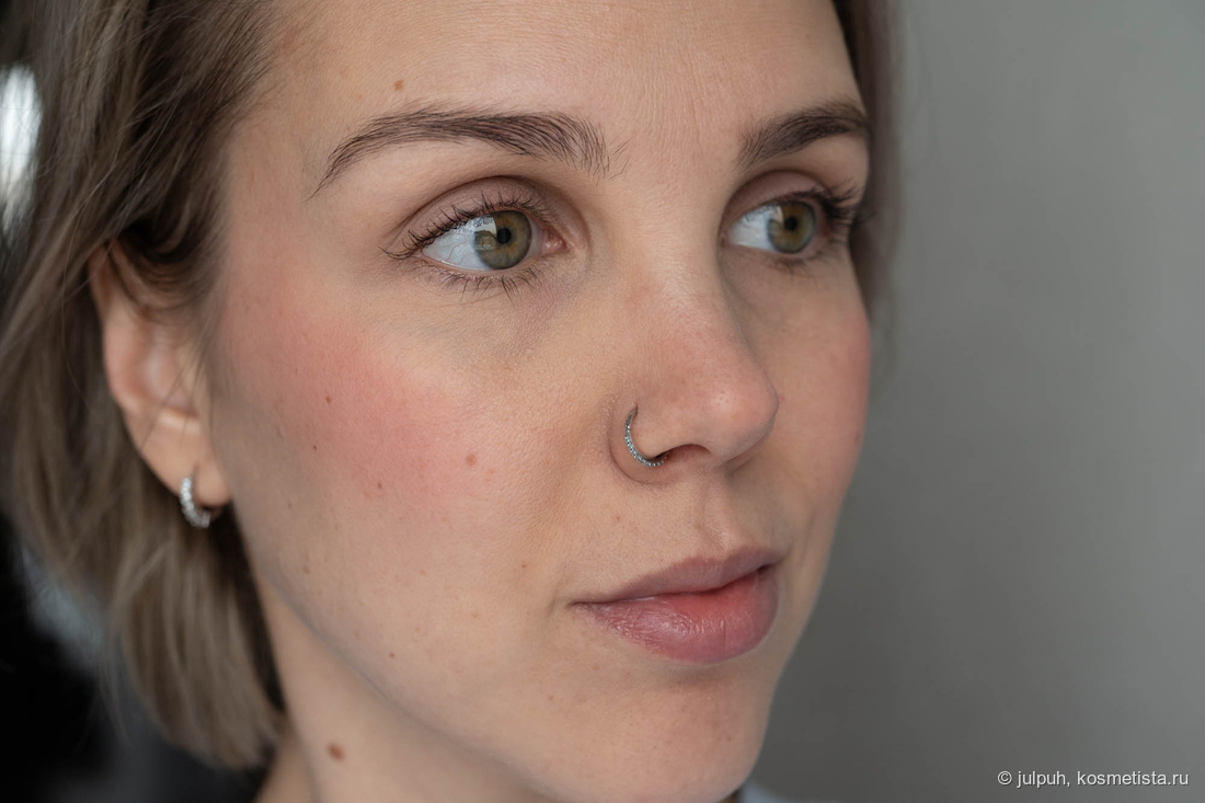 С румянами Divage Blush Stick в оттенке 02 Candy