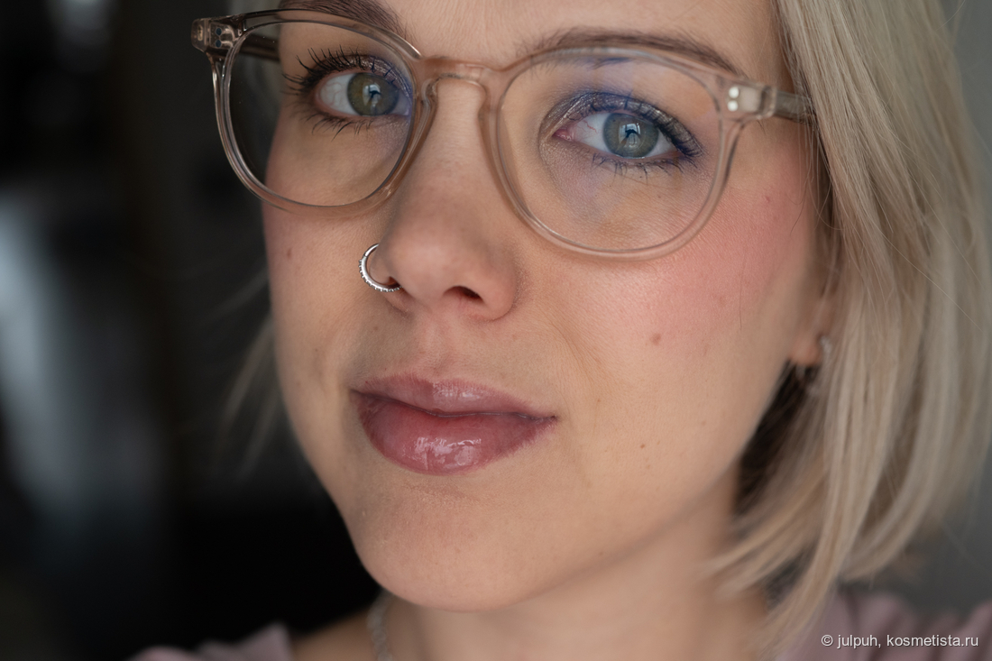 С блеском Krygina Lip Gloss Maximalist 01 Играй
