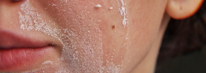 Holy Land Lactolan Peeling Cream. Пилинг-крем "Лактолан"