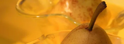 L'Extase Nina Ricci. Девушка в чёрном чокере