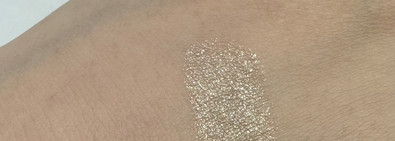 Бюджетная мерцающая сияшка: Arive Alphabet Eyeshadow оттенок P