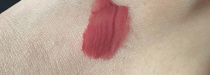 Сливочный комфорт на губах с Divage Butter Gloss Liquid Lipstick в оттенке 04 Rose Mauve
