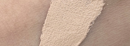 Консилер с подсвечивающим эффектом: Vivienne Sabo correcteur eclaircissant lumineux Aurora