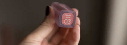 Плюшевое покрытие. Жидкая помада для губ Divage Matte Cloud Liquid Lipstick в оттенке 03 Tender Blush