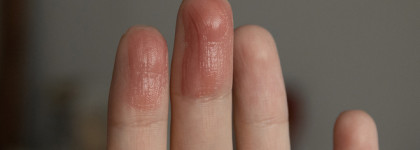 Наикомфортнейшее покрытие. Жидкая помада для губ Divage Butter Gloss Liquid Lipstick в оттенке 03 Темно-розовый