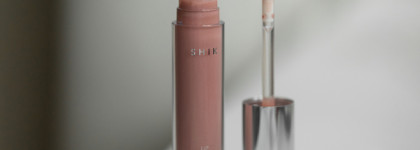 Неприятно удивил блеск для губ Shik Lip Gloss Care Intense в оттенке 02 Naked