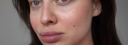 Beauty Bomb Romecore Gossip Girl помада- бальзам в оттенке 01 Serena, холодный карамельный