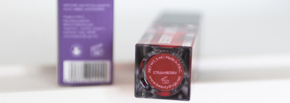 Клубничный кисель Beautydrugs Berry Lips Oil 01 Strawberry Масло для губ