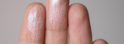 Romanovamakeup Sexy Powder Highlighter в оттенке Diamond. Измельченный жемчуг, растертый в бархате