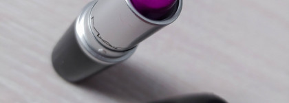 Герой на героине. Губная помада MAC Matte Lipstick heroine