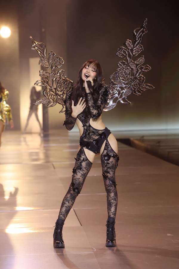 Victoria’s Secret Fashion Show 2024