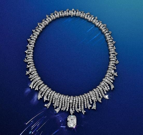 Селена Гомес. Tiffany & Co. Shooting Star Necklace.