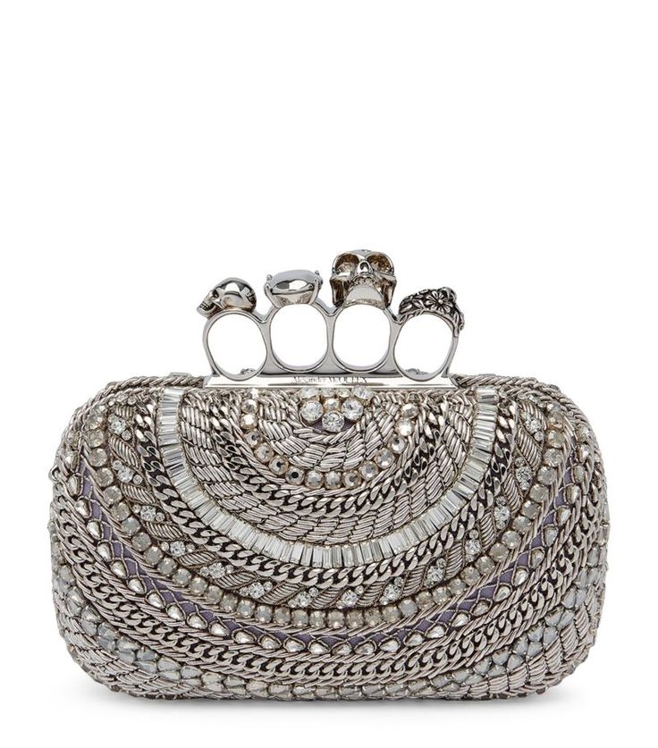 Анджелина Джоли. Сумка, Alexander McQueen Knuckle Clutch Silver.