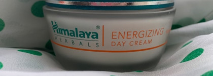 ЗУБ: Зелёные, Увлажняющие, Бюджетные. Кремы для лица от Himalaya и Чистая линия, а также баночка Organic Kitchen для рук