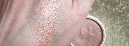 Разбираю косметические завалы и собираю мешок на выброс