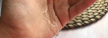 Укрепляющий биотиновый шампунь Avalon Organics Biotin B-Complex Therapy Thickening Shampoo для повышения густоты волос