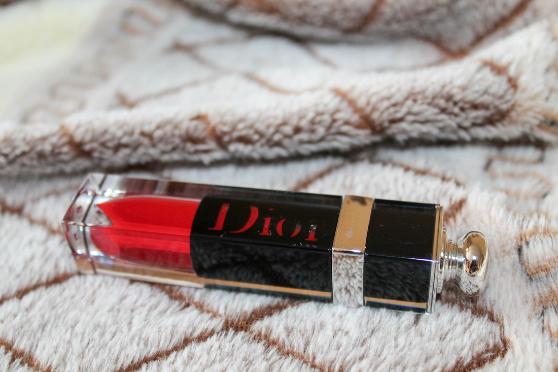 Купить Блеск для губ Dior в интернет каталоге с доставкой  Boxberry