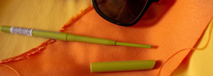 Essence автоматический карандаш для глаз long lasting eye pencil в неоновом летнем лаймовом оттенке #32 go green