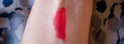 Игривая Chanel Le Rouge Crayon de Couleur #18 Rose Shocking