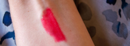 Игривая Chanel Le Rouge Crayon de Couleur #18 Rose Shocking