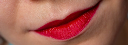 Совершенный как Ferrari Матовый блеск для губ Giorgio Armani Lip Magnet 401