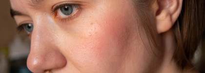 Единственные румяна в моей коллекции, которые я не забываю: Hourglass Ambient Lighting Blush Diffused Heat