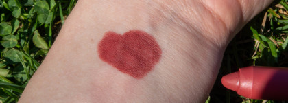 Velvet The Pencil от Bourjois в оттенке Red Vintage