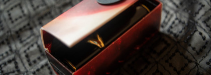 Ещё немного Пэт, но теперь испытание красной матовой помады: Pat McGrath LabsMatteTrance Lipstick Elson 2