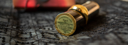 Ещё немного Пэт, но теперь испытание красной матовой помады: Pat McGrath LabsMatteTrance Lipstick Elson 2