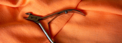 Хроники приключений неофита в лаковом мире: мои помощники для маникюра