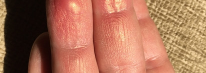 Румяна с сияющим финишем Kiko Milano Mood Boost Radiant Blush в оттенке 02 Coral Sunset