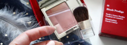 Нежный персиковый румянец с Clarins Blush Prodige в оттенке 05 Rose Wood