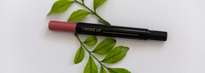 Превосходная пыльная роза от Hourglass, роскошный аксессуар для ваших губ. Hourglass Confession Ultra Slim High Intensity Refillable Lipstick. 