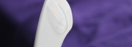 Удовлетворяем потребности кожи: полирующее очищение с энзимной пудрой и увлажнение вокруг глаз с гиалуроновыми патчами Aravia