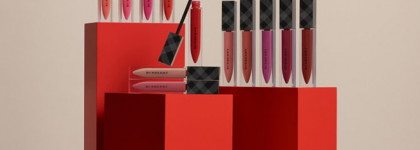 Осенняя новинка Burberry Kisses Lip Lacquer