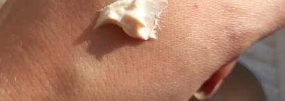 Кислоты, ретинол и спф. Многофункциональный крем для лица Holy land cosmetics Alpha-Beta&Retinol Day defense cream