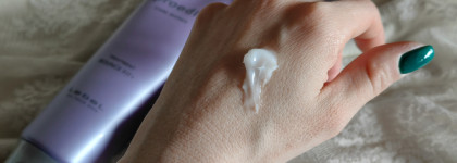 Если бы нужно было выбрать одну маску для волос, я выбрала бы ее: Lebel Proedit Hair Treatment Bounce Fit +