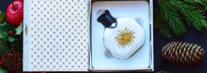 Parfums du Chateau de Versailles Promenade a Versailles EDP