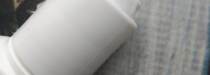 Деликатный очищающий крем-гель с церамидами и гиалуроновой кислотой от CeraVe - незаменим в сезон активных кислотных пилингов