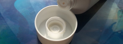 Грамотные обещания эффекта от Осветляющего регулярного крема от пигментных пятен от Librederm