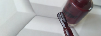 Нарядные и роскошные винно-вишнёвые оттенки лаков от Grattol