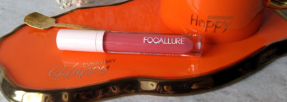 Встречаю осень с тёплым глянцевым блеском Plump High Shine Lip Glow от Focallure