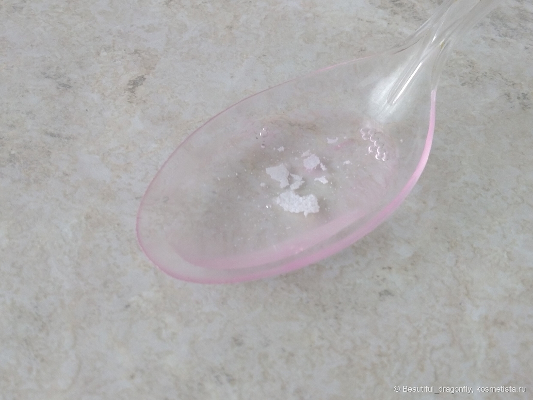 Белые хлопья в мицеллярной воде