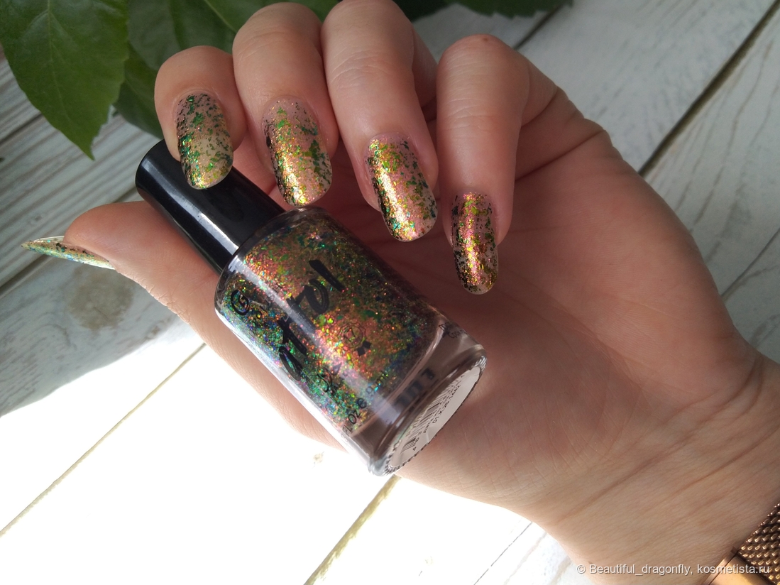 Два слоя лака