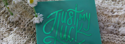 Зелёный в макияже с палеткой Just My Luck от Colour pop